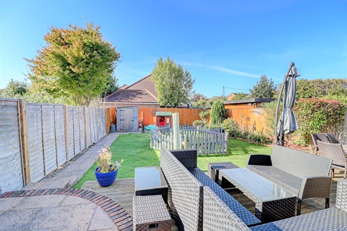 4 Bedroom Detached House For Sale In Penn Road, Hazlemere, Buckinghamshire, HP15