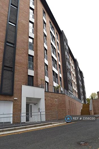 1 Bedroom Flat To Rent In Bell Street, Glasgow, G4
