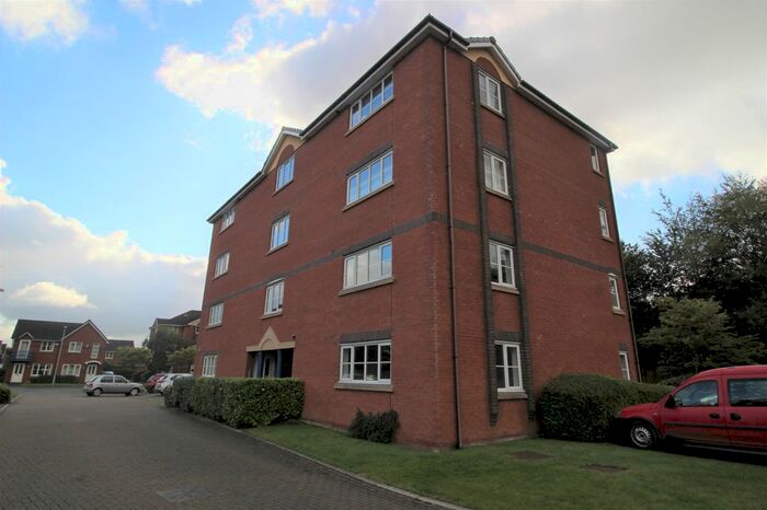 2 Bedroom Flat To Rent In Mountbatten Close, Ashton On Ribble, Preston, Lancashire, PR2