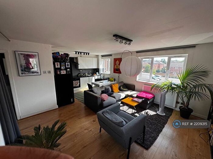 1 Bedroom Flat To Rent In Wheat Sheaf Close, London, E14
