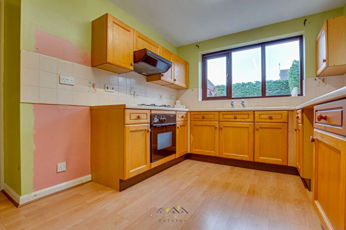 2 Bedroom Detached Bungalow For Sale In Aspen Close, Killamarsh, Sheffield, S21