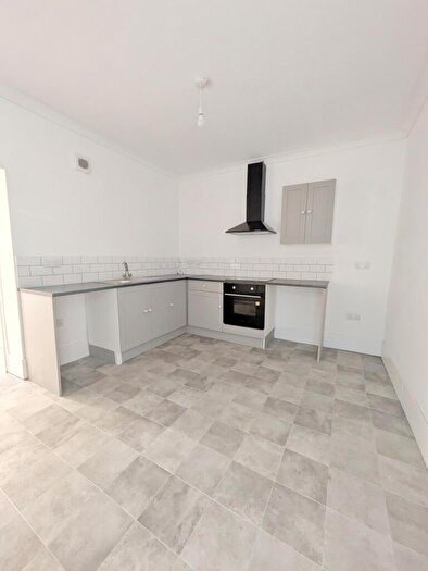 3 Bedroom Terraced House To Rent In Perrott Street, Treharris, CF46