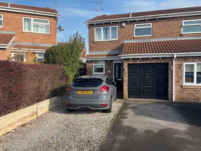 2 Bedroom Semi-Detached House For Sale In Frobisher Grove, Maltby, Rotherham, S66