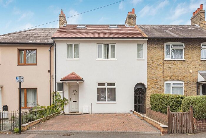 5 Bedroom Terraced House To Rent In Cheltenham Road, Leyton, London, E10