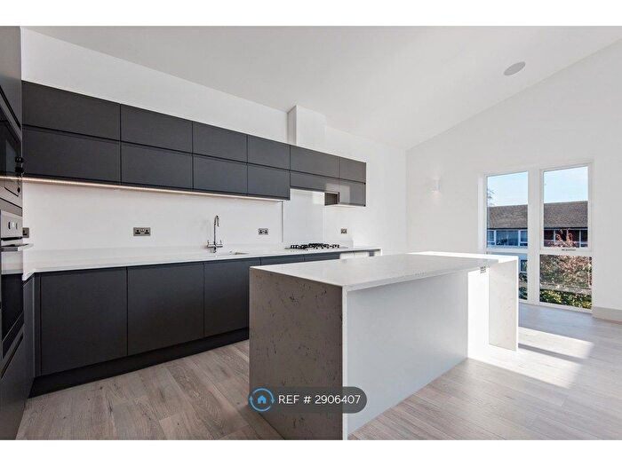 2 Bedroom Flat To Rent In Sensier House, Sutton, SM2