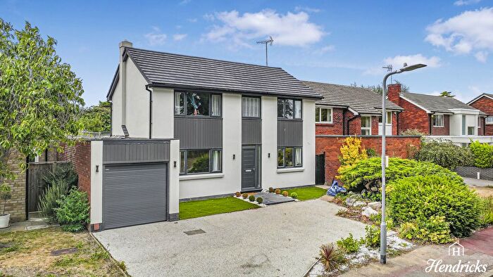 5 Bedroom Detached House For Sale In Willingale Way, Southend-On-Sea, SS1