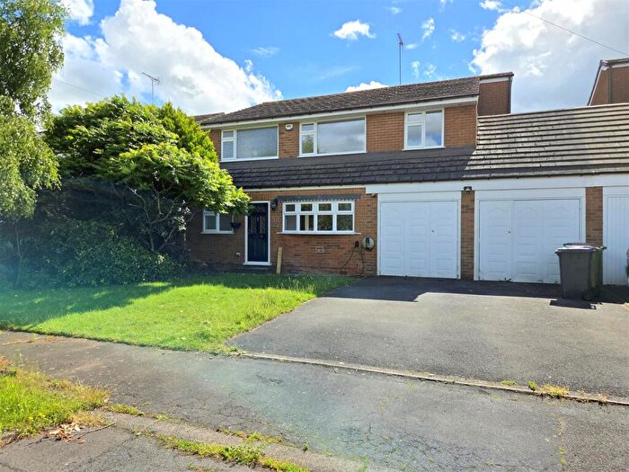 5 Bedroom Detached House For Sale In Elm Grove, Stourport-On-Severn, DY13