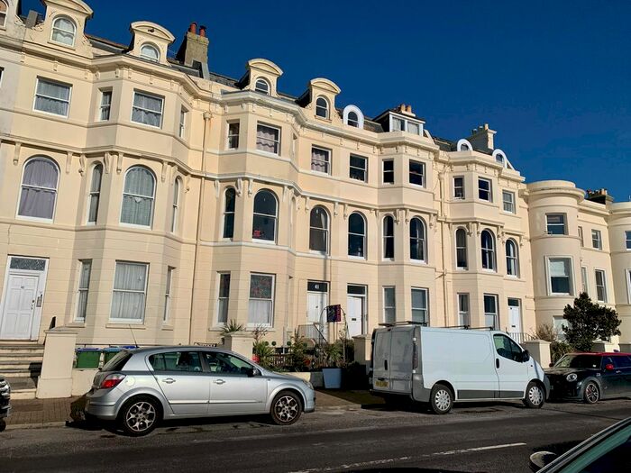 1 Bedroom Flat To Rent In South Terrace, Littlehampton, BN17