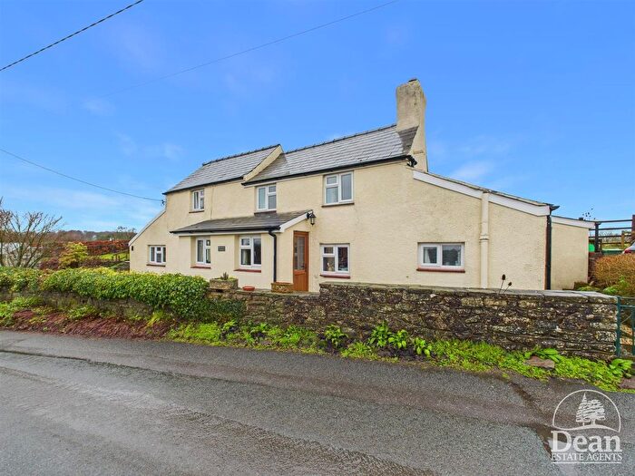 2 Bedroom Cottage For Sale In Crossways, Coleford, GL16