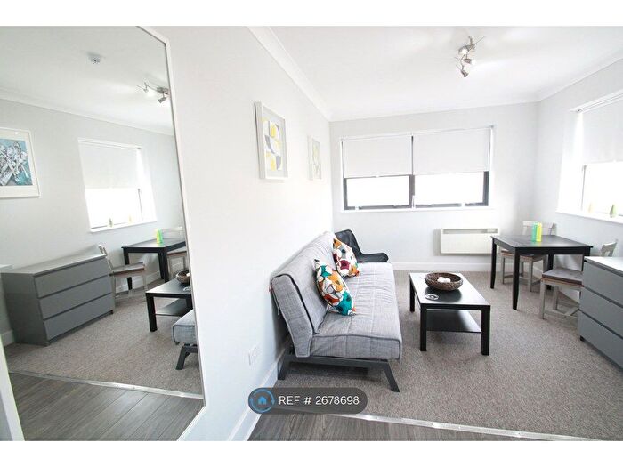 Studio To Rent In Lowther Road, Edgware, HA7