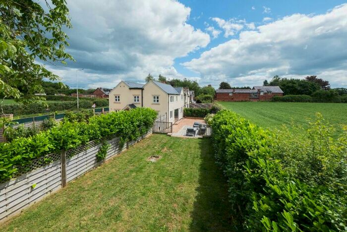 4 Bedroom Semi-Detached House For Sale In A Beautifully Presented And Extended Four Double Bedroom Cottage In Clotton, CW6