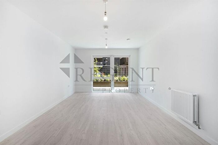 2 Bedroom Flat To Rent In Robertson Apartments, Donovan Way, HA1