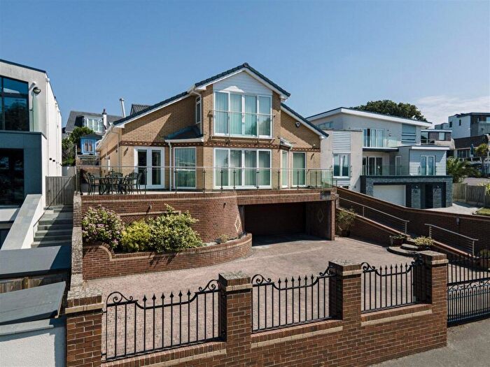 5 Bedroom Detached House For Sale In Whitecliff Road, Whitecliff Park, BH14