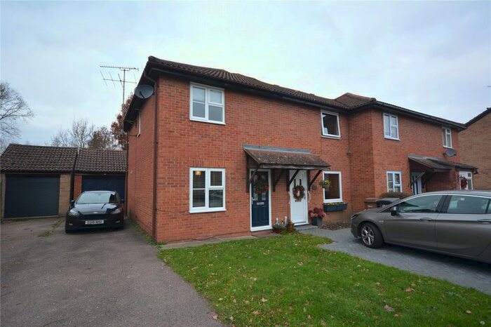 2 Bedroom End Of Terrace House To Rent In Redmayne Drive, Chelmsford CM2