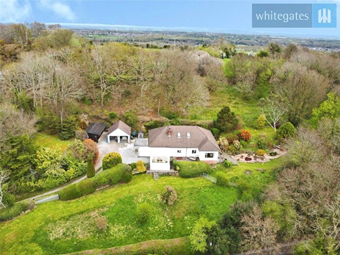 5 Bedroom Bungalow For Sale In Windy Hill, Cefn-y-Bedd, Wrexham, LL12