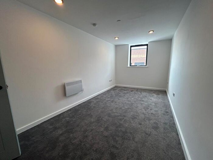 1 Bedroom Apartment To Rent In Burlington Street, Chesterfield, S40