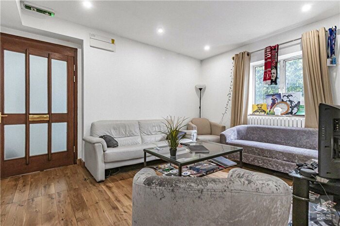 2 Bedroom Flat To Rent In Warner House, Abercorn Place, London, NW8