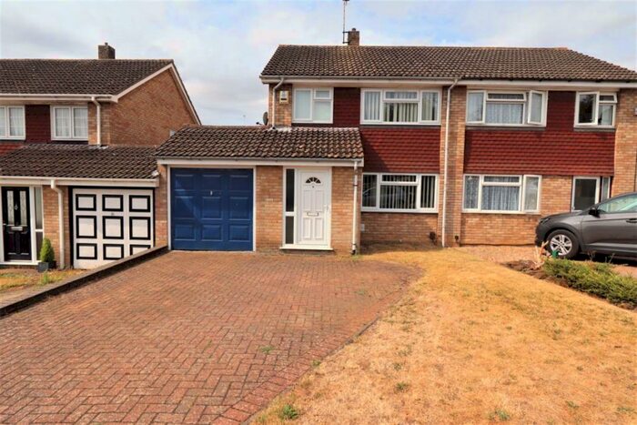 3 Bedroom House To Rent In Woodman Close, Leighton Buzzard, LU7