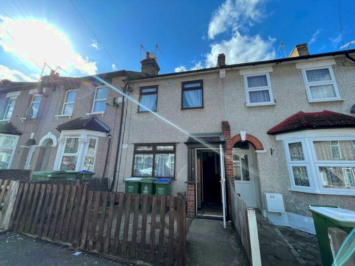 3 Bedroom Terraced House To Rent In Ripley Road, Belvedere, DA17