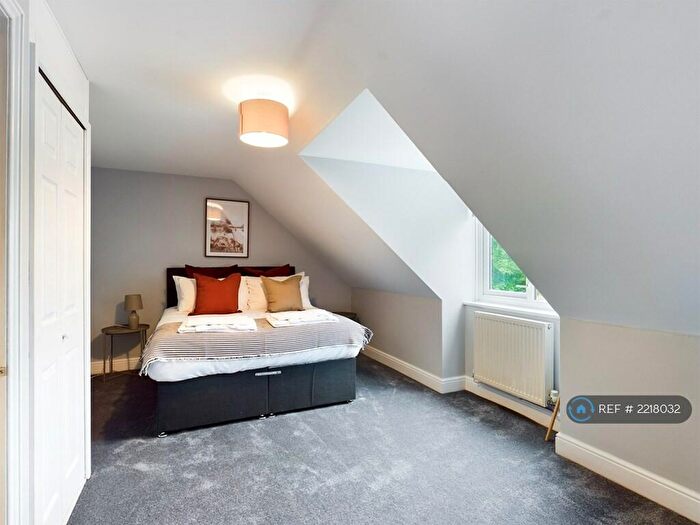 4 Bedroom Terraced House To Rent In Park Road, Banbury, OX16
