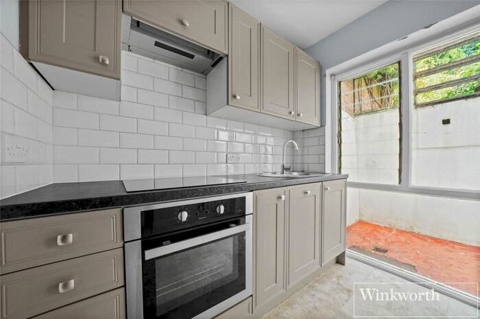 1 Bedroom Apartment To Rent In Camden Hill Road, Crystal Palace, London, SE19