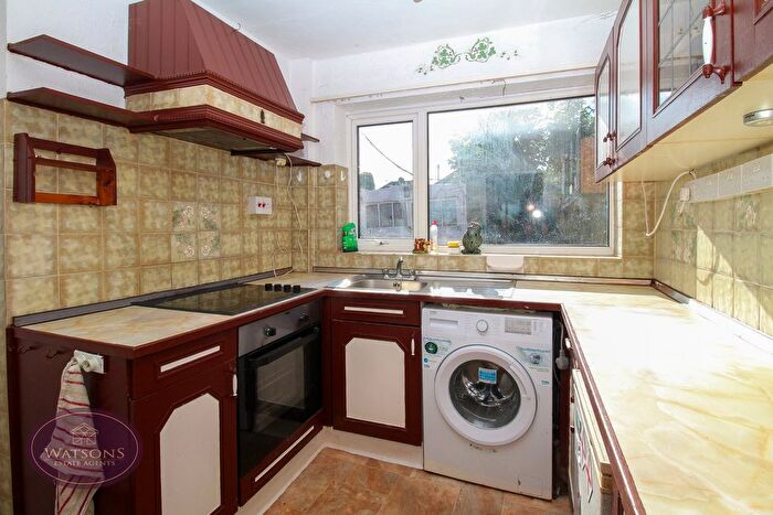 3 Bedroom Semi-Detached House For Sale In Kirby Close, Newthorpe, Nottingham, NG16