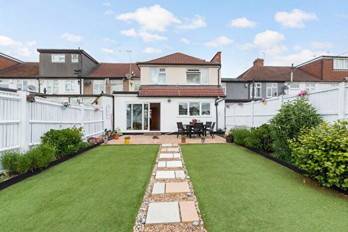 5 Bedroom Terraced House For Sale In Sherwood Park Avenue, Sidcup, DA15