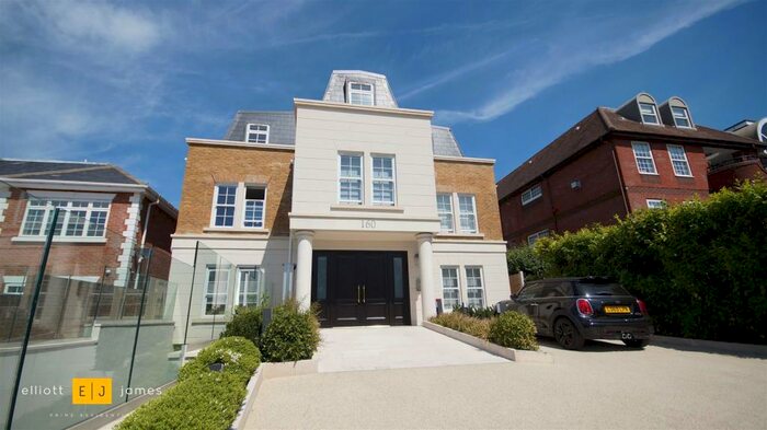 1 Bedroom Apartment To Rent In Manor Road, Chigwell, IG7