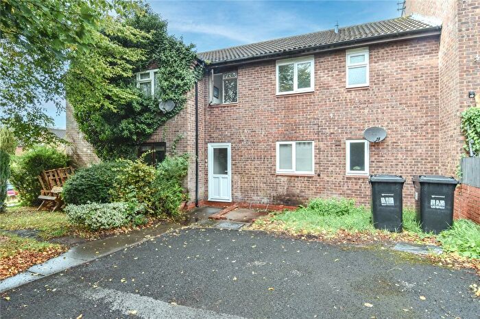 1 Bedroom Flat To Rent In Newman Way, Rednal, Birmingham, West Midlands, B45