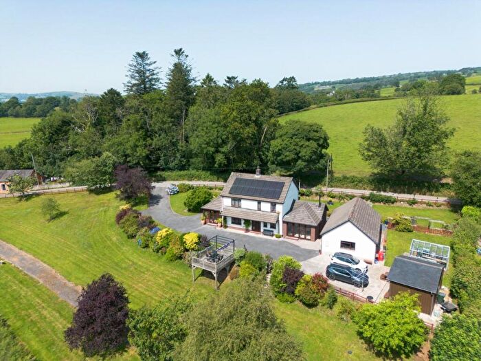 3 Bedroom Detached House For Sale In Talsarn, Lampeter, SA48