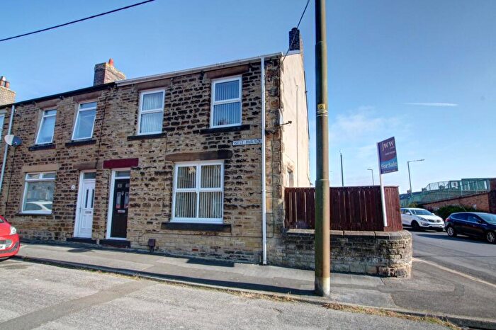 3 Bedroom End Of Terrace House For Sale In West Parade, Consett, County Durham, DH8