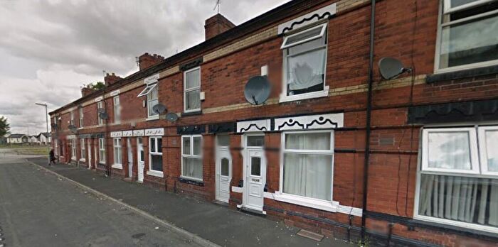 2 Bedroom Terraced House For Sale In Ainsdale Street, M12