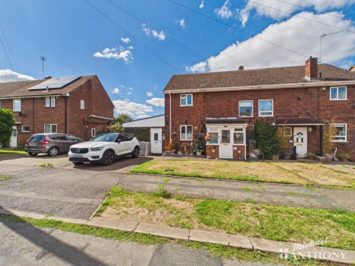 2 Bedroom Semi-Detached House For Sale In Lywood Road, Leighton Buzzard, LU7