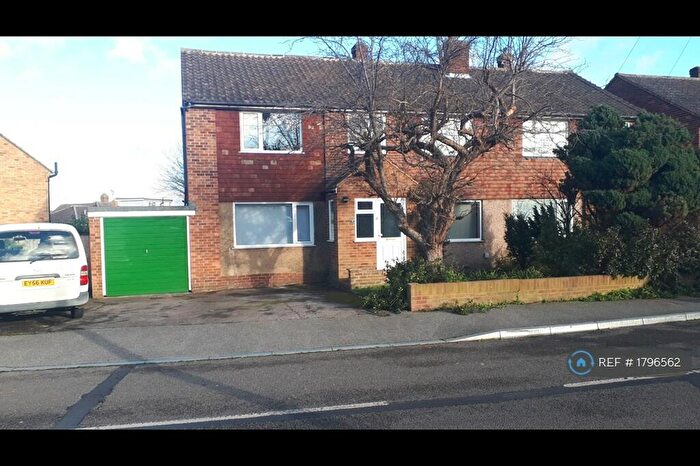 4 Bedroom Semi-Detached House To Rent In Heath Drive, Chelmsford, CM2