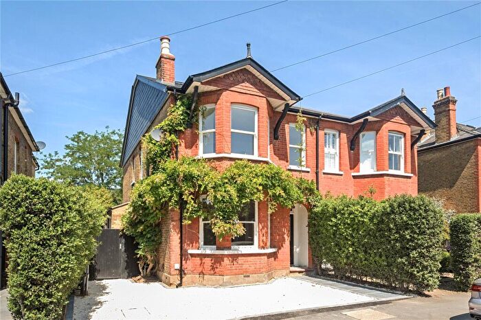 5 Bedroom Semi-Detached House For Sale In Winchester Road, Walton-On-Thames, KT12