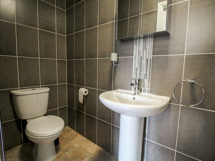 Studio To Rent In Clarendon Road, Leeds, LS2
