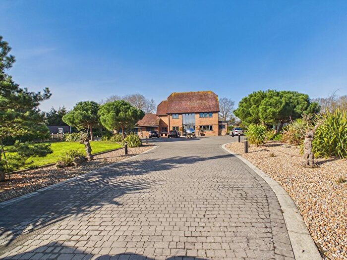 10 Bedroom Detached House For Sale In Sharnal Street, Rochester, ME3