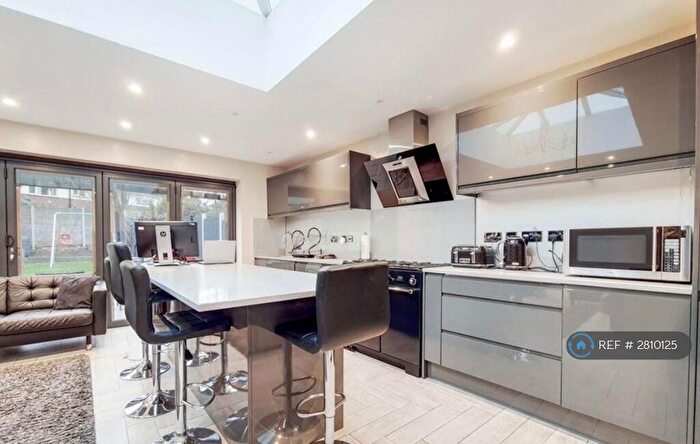 4 Bedroom Semi Detached House To Rent In Havering Road, Essex, RM1