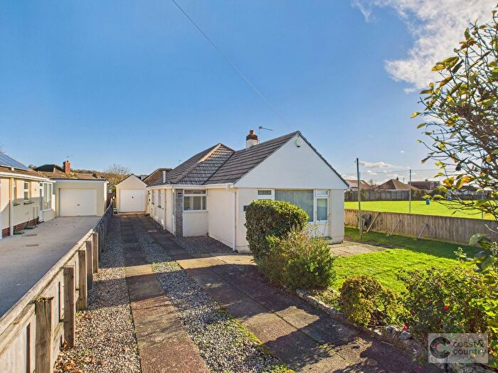 3 Bedroom Bungalow For Sale In Templers Way, Kingsteignton, TQ12
