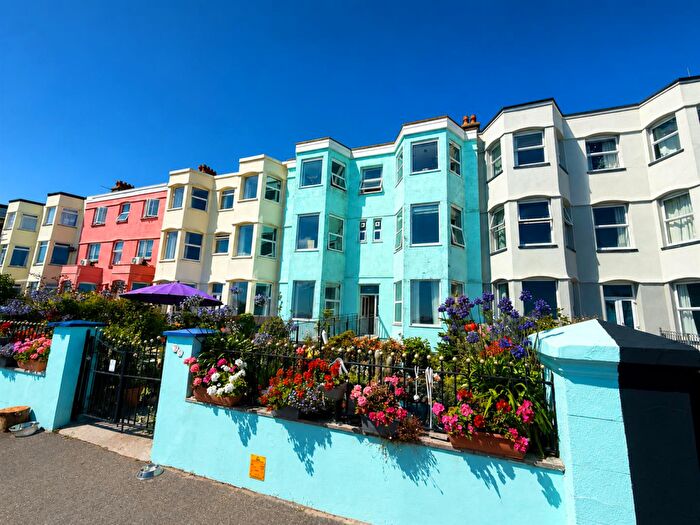 2 Bedroom Flat For Sale In West End Parade, Pwllheli, LL53