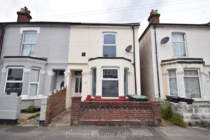 3 Bedroom End Of Terrace House For Sale In Avenue Road, Gosport, PO12