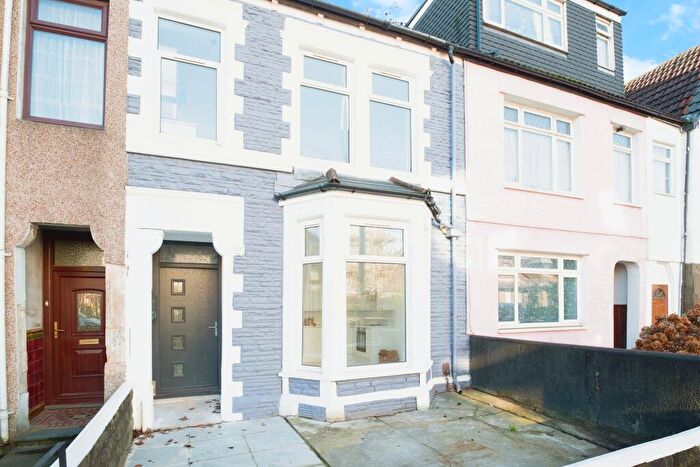 2 Bedroom Flat To Rent In Cowbridge Road East, Cardiff, CF5