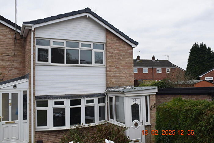 2 Bedroom End Of Terrace House To Rent In Clamp Drive, Swadlincote, DE11