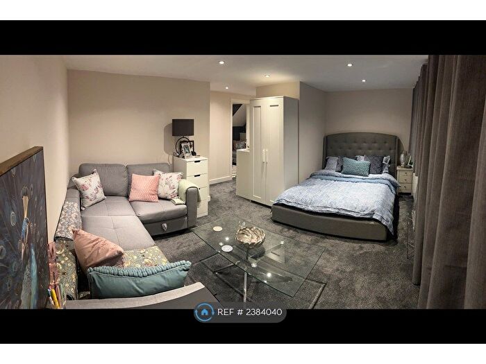 1 Bedroom Flat To Rent In Greenfield Road Bills Included, Farnham, GU9