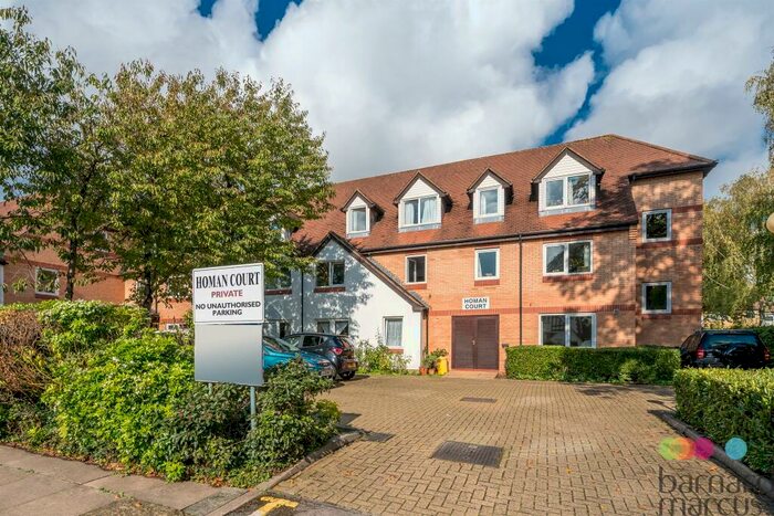 1 Bedroom Retirement Property For Sale In Friern Watch Avenue, London, N12