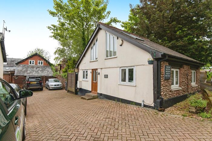 2 Bedroom Detached House For Sale In Village Way, Aylesbeare, Exeter, EX5