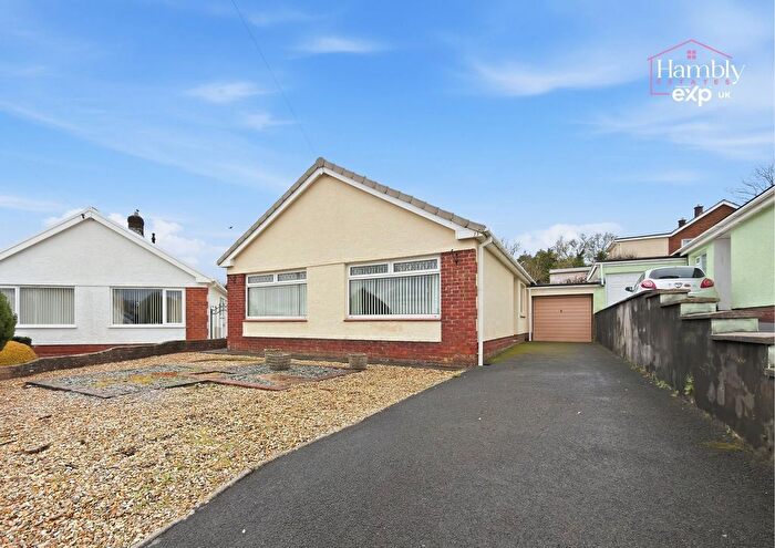 3 Bedroom Bungalow For Sale In Brynteg, Pentremeurig, Carmarthen, SA31