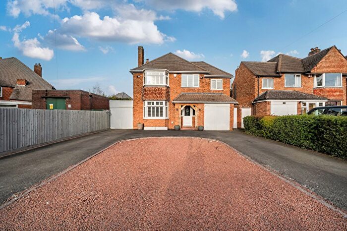 4 Bedroom Detached House For Sale In Woodfield Road, Solihull, West Midlands, B91