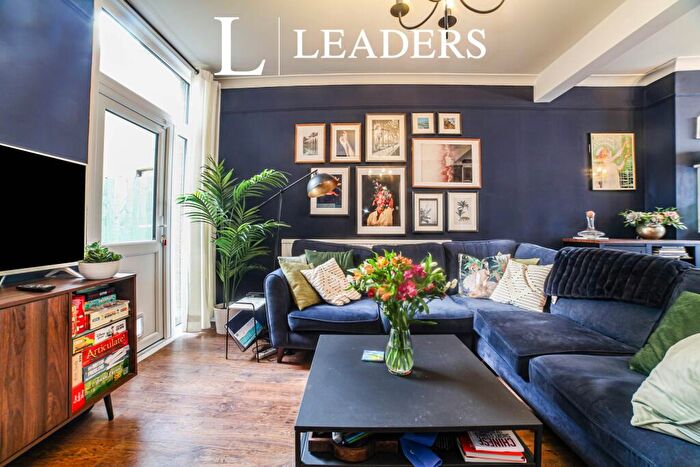 3 Bedroom Terraced House To Rent In Dalmally Road, CR0