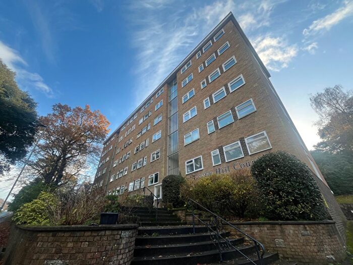 2 Bedroom Flat To Rent In Poole, BH14